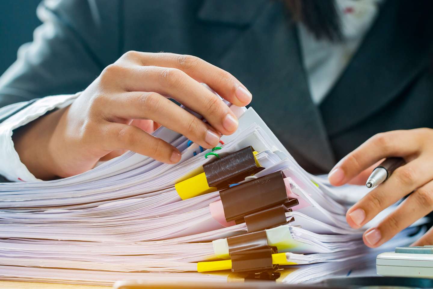 премиальные документы. составление документов. документированная информация картинки. документы обои. сбор документов.